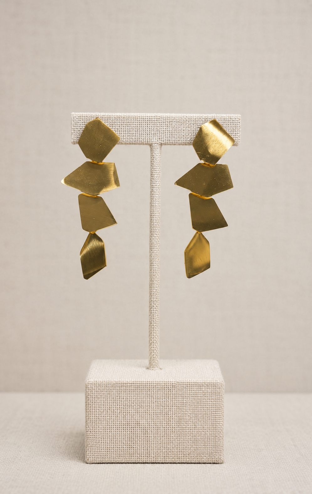 PENDIENTES LARGOS DORADOS